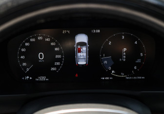 Подержанный автомобиль Volvo XC90 2016 года (29 фото)