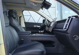 Подержанный автомобиль Jaecoo J7 2023 года (26 фото)