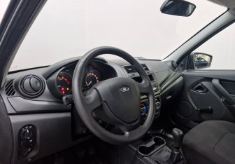 Подержанный автомобиль LADA (ВАЗ) Granta Sedan 2019 года (5 фото)
