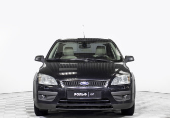 Подержанный автомобиль Ford Focus Sedan 2006 года (2 фото)