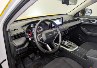 Подержанный автомобиль Haval Jolion 2024 года (15 фото)