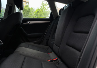 Подержанный автомобиль Audi A4 Wagon 2010 года (8 фото)
