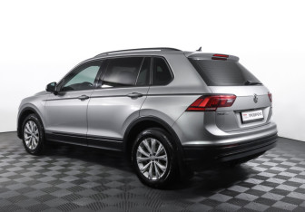 Подержанный автомобиль Volkswagen Tiguan 2020 года (7 фото)