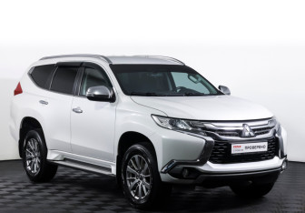 Подержанный автомобиль Mitsubishi Pajero Sport 2019 года (3 фото)