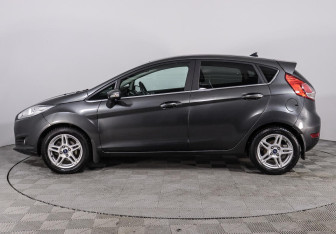 Подержанный автомобиль Ford Fiesta Hatchback 2018 года (3 фото)