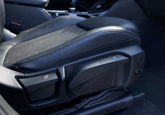Подержанный автомобиль BMW X4 2019 года (26 фото)