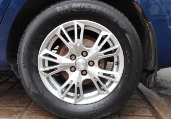 Подержанный автомобиль Skoda Rapid Liftback 2014 года (13 фото)