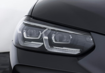 Подержанный автомобиль BMW X3 2022 года (23 фото)