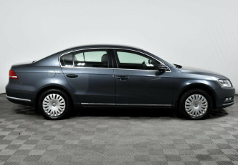 Подержанный автомобиль Volkswagen Passat Sedan 2013 года (4 фото)