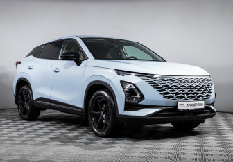 Подержанный автомобиль Omoda C5 2023 года (3 фото)