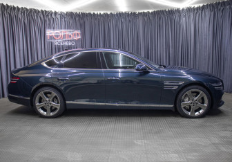 Подержанный автомобиль Genesis G80 2021 года (4 фото)