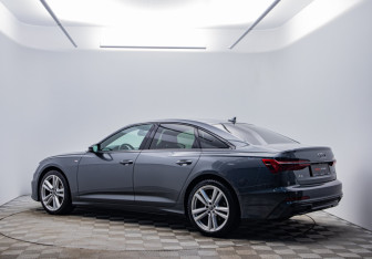 Подержанный автомобиль Audi A6 Sedan 2020 года (7 фото)