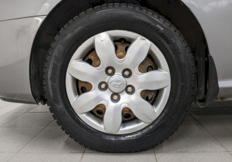 Подержанный автомобиль Hyundai Elantra Sedan 2010 года (17 фото)
