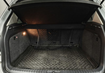 Подержанный автомобиль Volkswagen Tiguan 2016 года (14 фото)