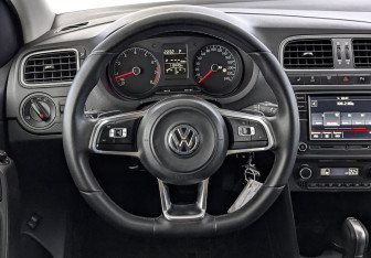 Подержанный автомобиль Volkswagen Polo Sedan 2019 года (22 фото)