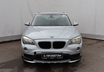 Подержанный автомобиль BMW X1 2014 года (2 фото)