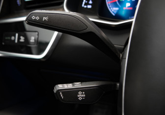 Подержанный автомобиль Audi A7 2018 года (13 фото)