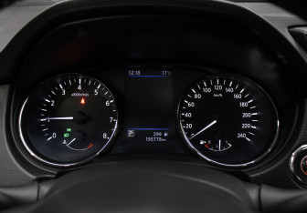 Подержанный автомобиль Nissan X-Trail 2021 года (13 фото)