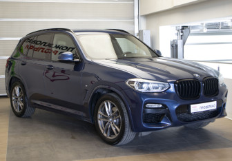Подержанный автомобиль BMW X3 2019 года (3 фото)