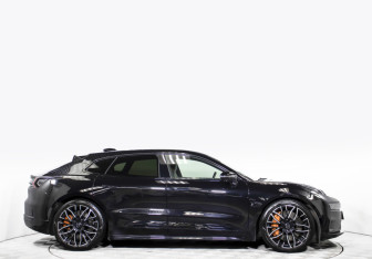 Подержанный автомобиль Zeekr 001 2023 года (4 фото)