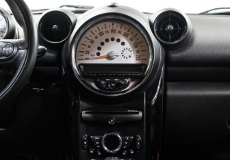 Подержанный автомобиль MINI Countryman 2013 года (11 фото)