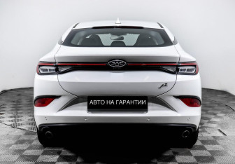 Подержанный автомобиль JAC J7 2021 года (4 фото)