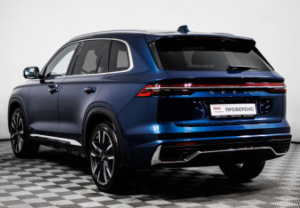 Подержанный автомобиль Geely Monjaro 2023 года (7 фото)