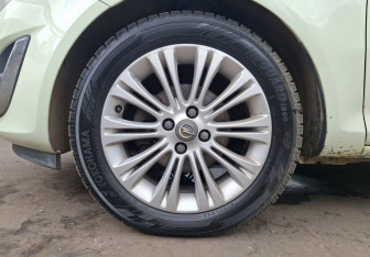 Подержанный автомобиль Opel Corsa 2011 года (9 фото)