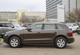 Подержанный автомобиль Audi Q5 2012 года (8 фото)