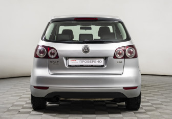 Подержанный автомобиль Volkswagen Golf Plus 2011 года (6 фото)