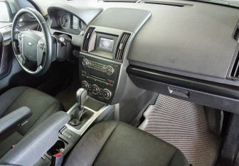 Подержанный автомобиль Land Rover Freelander 2014 года (11 фото)