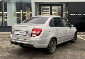 Подержанный автомобиль LADA (ВАЗ) Granta Sedan 2020 года (5 фото)