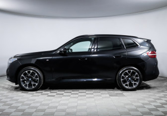Подержанный автомобиль BMW X3 2025 года (8 фото)