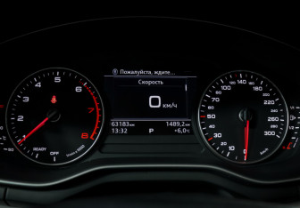 Подержанный автомобиль Audi A4 Sedan 2018 года (11 фото)