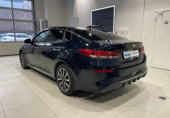 Подержанный автомобиль Kia Optima Sedan 2019 года (6 фото)