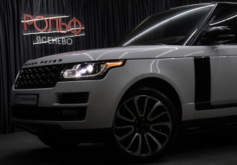 Подержанный автомобиль Land Rover Range Rover 2013 года (25 фото)