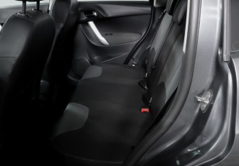 Подержанный автомобиль Citroen C3 Hatchback 2012 года (10 фото)