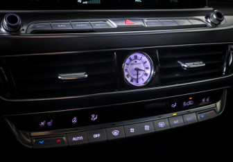 Подержанный автомобиль Kia K900 2020 года (21 фото)