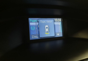 Подержанный автомобиль Ford Focus Hatchback 2014 года (16 фото)