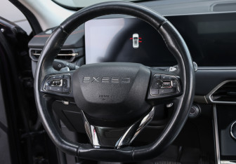 Подержанный автомобиль Exeed TXL 2022 года (17 фото)