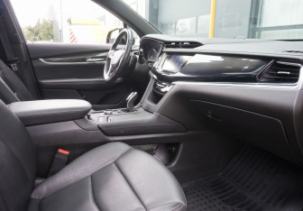 Подержанный автомобиль Cadillac XT6 2020 года (12 фото)