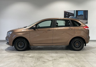 Подержанный автомобиль LADA (ВАЗ) XRAY 2016 года (8 фото)