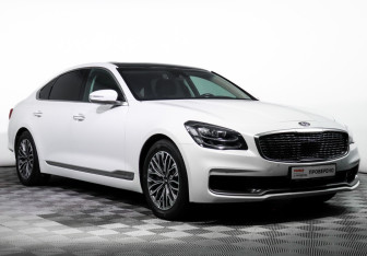 Подержанный автомобиль Kia K900 2019 года (3 фото)