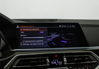 Подержанный автомобиль BMW X5 2019 года (23 фото)