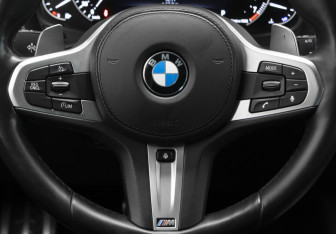 Подержанный автомобиль BMW X3 2019 года (10 фото)
