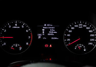 Подержанный автомобиль Kia Seltos 2022 года (10 фото)