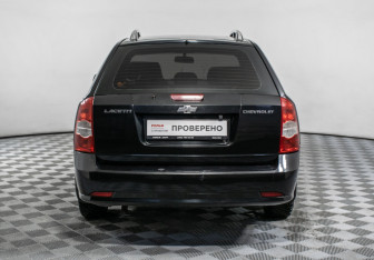 Подержанный автомобиль Chevrolet Lacetti Wagon 2011 года (6 фото)