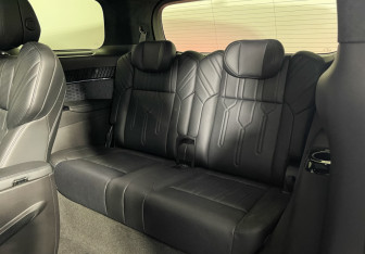 Подержанный автомобиль Zeekr 009 2023 года (13 фото)