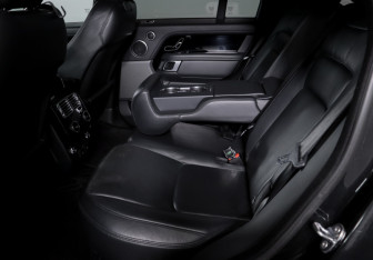 Подержанный автомобиль Land Rover Range Rover 2018 года (10 фото)
