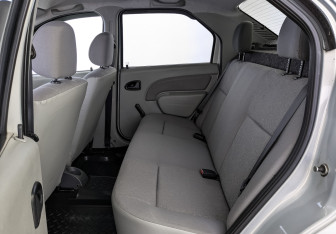 Подержанный автомобиль Renault Logan Sedan 2008 года (18 фото)